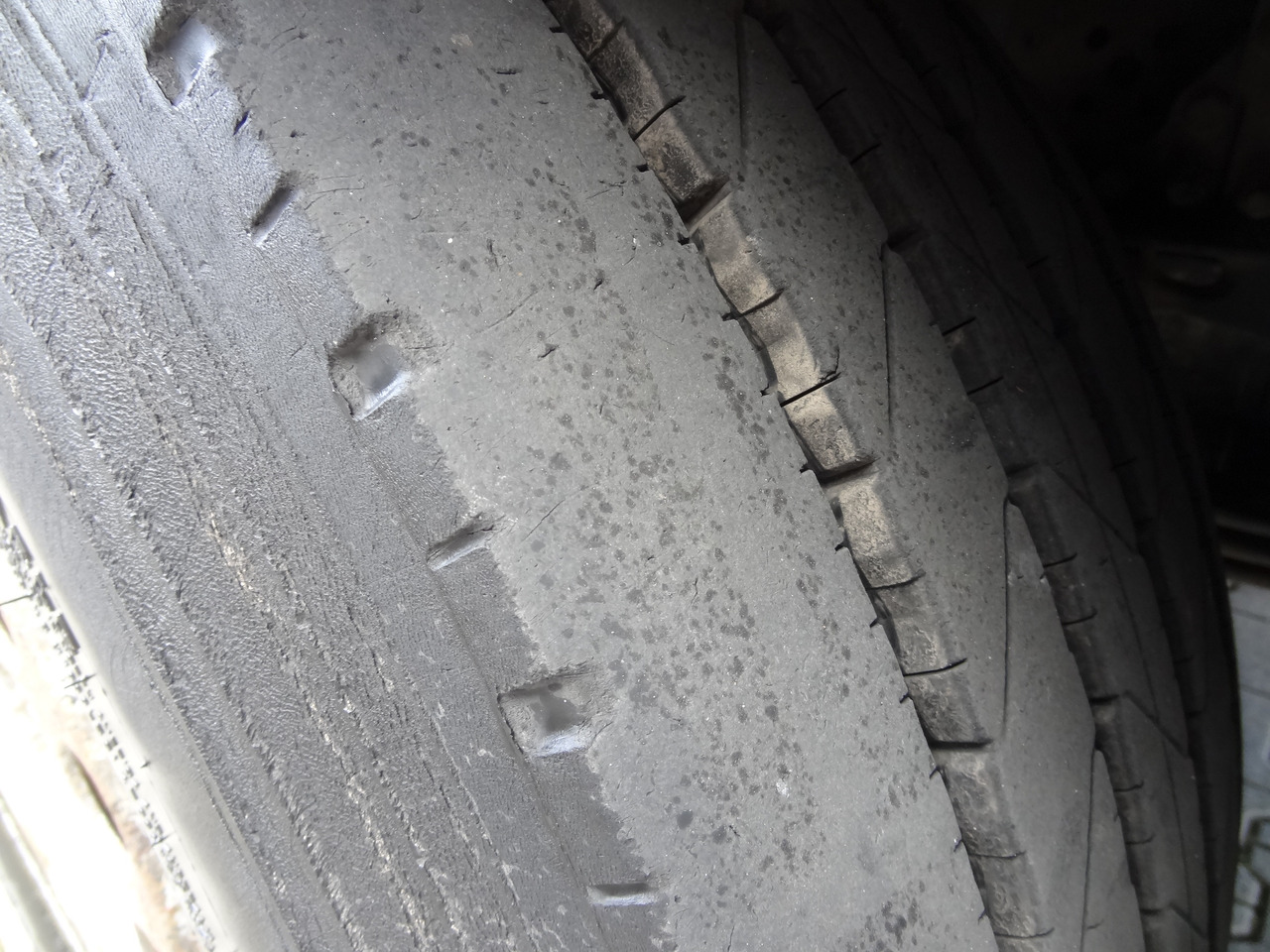 Mercedes-Benz Actros 2533 6X2 HMF 1820 Langmaterial - Sal/ Açık kasa kamyon, Vinçli kamyon: fotoğraf 3 Mercedes-Benz Actros 2533 6X2 HMF 1820 Langmaterial - Sal/ Açık kasa kamyon, Vinçli kamyon: fotoğraf 3