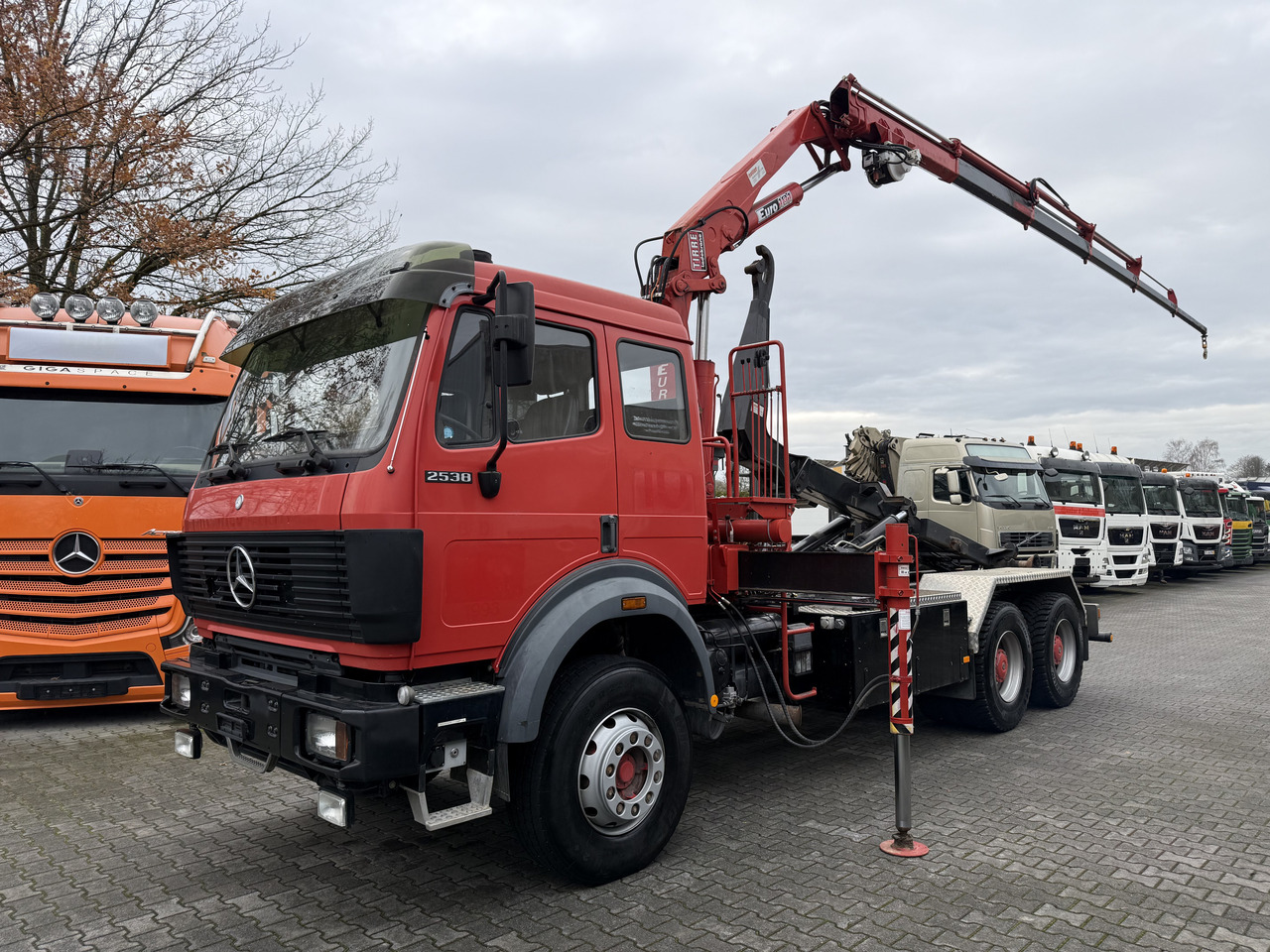 Mercedes-Benz SK 2538 6X4 Haken Kran/ Oldtimer/ Feuerwehr - Kancalı yükleyici kamyon, Vinçli kamyon: fotoğraf 1 Mercedes-Benz SK 2538 6X4 Haken Kran/ Oldtimer/ Feuerwehr - Kancalı yükleyici kamyon, Vinçli kamyon: fotoğraf 1