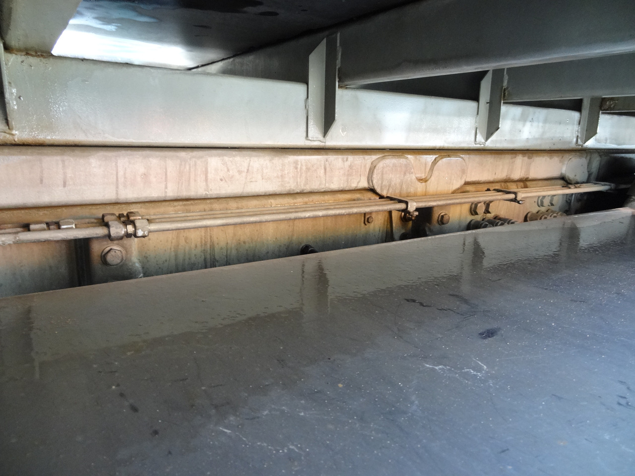 Scania R440 6X2*4 Kran HMF 3000 bis 30 Meter - Vinçli kamyon, Sal/ Açık kasa kamyon: fotoğraf 2 Scania R440 6X2*4 Kran HMF 3000 bis 30 Meter - Vinçli kamyon, Sal/ Açık kasa kamyon: fotoğraf 2