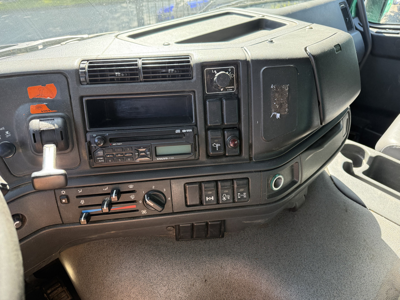 Sal/ Açık kasa kamyon, Vinçli kamyon Volvo FM12 420 4X4 Kran MKG 300 bis 24 Meter: fotoğraf 7