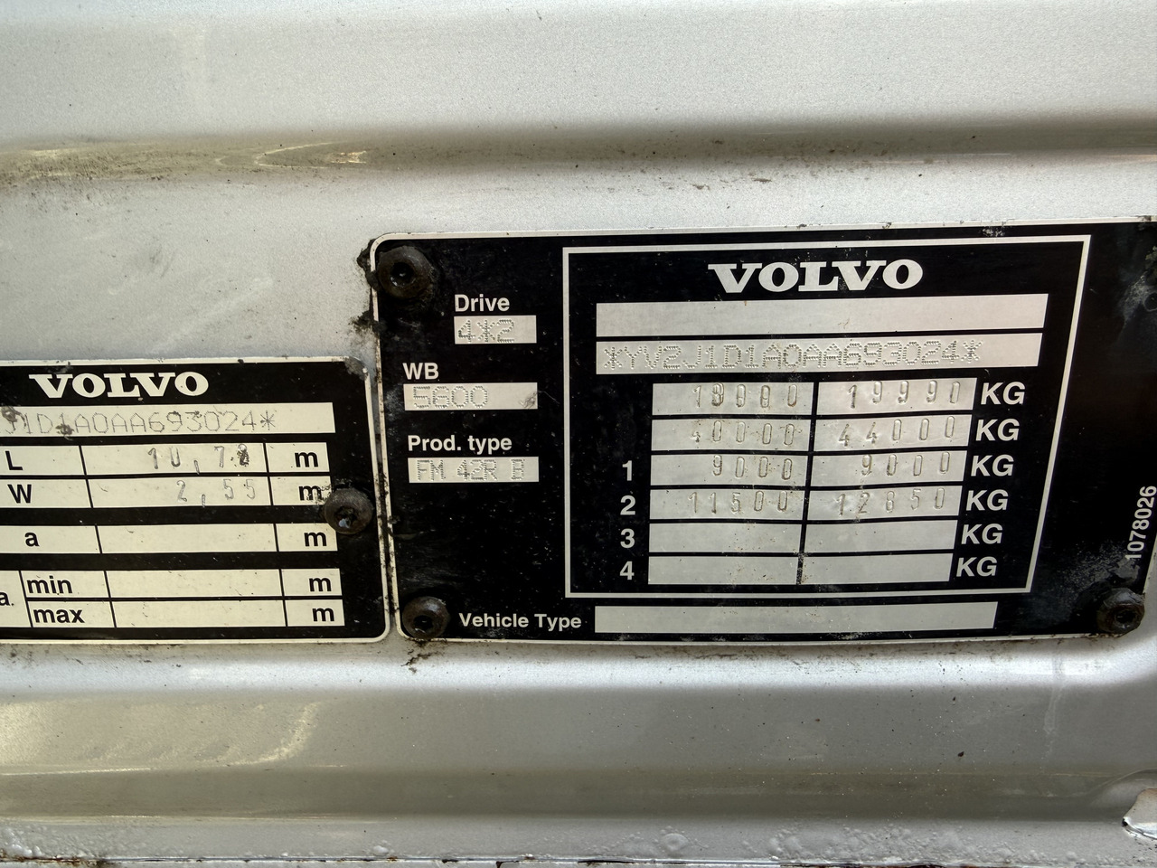 Volvo FM330 Kran Effer 165 bis 20 Meter - Sal/ Açık kasa kamyon, Vinçli kamyon: fotoğraf 5 Volvo FM330 Kran Effer 165 bis 20 Meter - Sal/ Açık kasa kamyon, Vinçli kamyon: fotoğraf 5