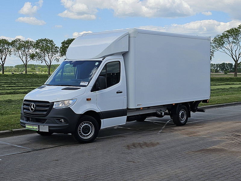 Mercedes-Benz Sprinter 317 Bakwagen Laadklep! - Kapalı kasa kamyonet: fotoğraf 2 Mercedes-Benz Sprinter 317 Bakwagen Laadklep! - Kapalı kasa kamyonet: fotoğraf 2