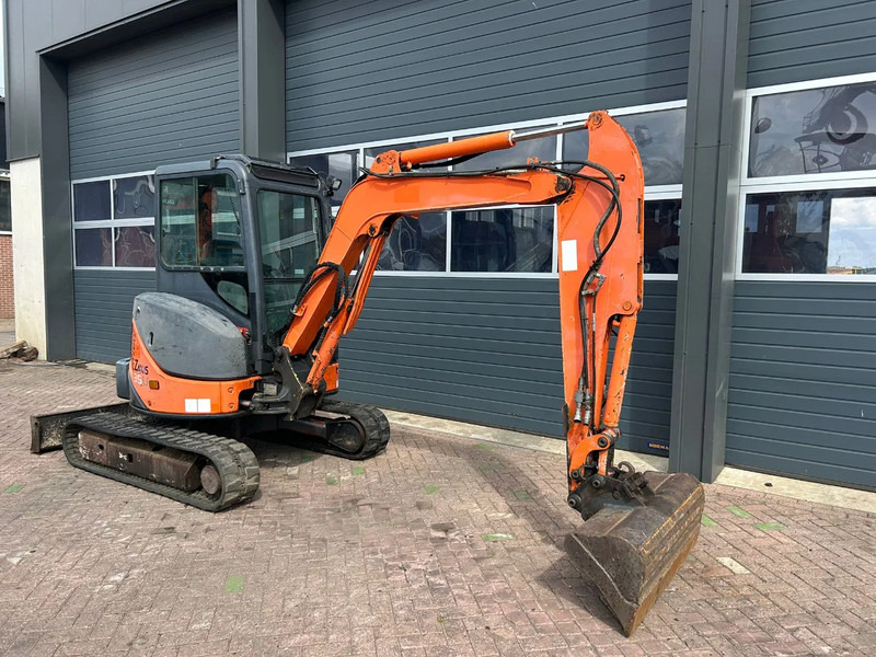 Hitachi ZX35U-2 - Mini ekskavatör: fotoğraf 3 Hitachi ZX35U-2 - Mini ekskavatör: fotoğraf 3