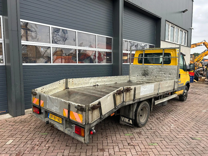 Iveco 50C13 - Araba taşıyıcı kamyon: fotoğraf 3 Iveco 50C13 - Araba taşıyıcı kamyon: fotoğraf 3