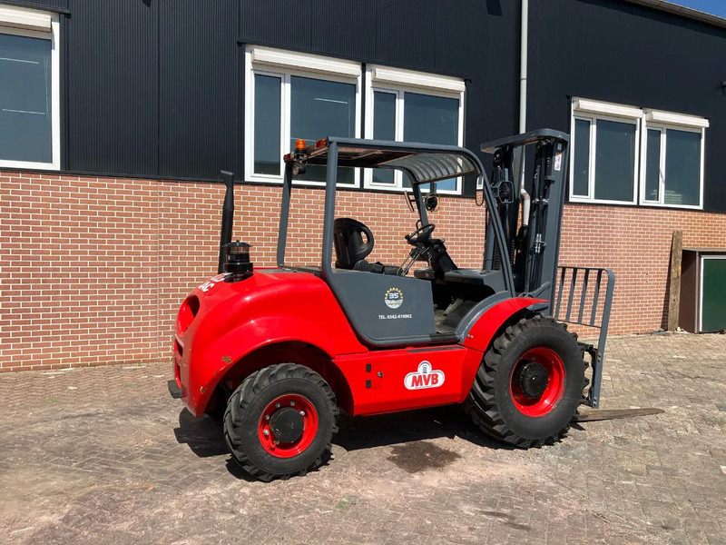 Jac CPCD35 - Arazi tipi forklift: fotoğraf 2 Jac CPCD35 - Arazi tipi forklift: fotoğraf 2