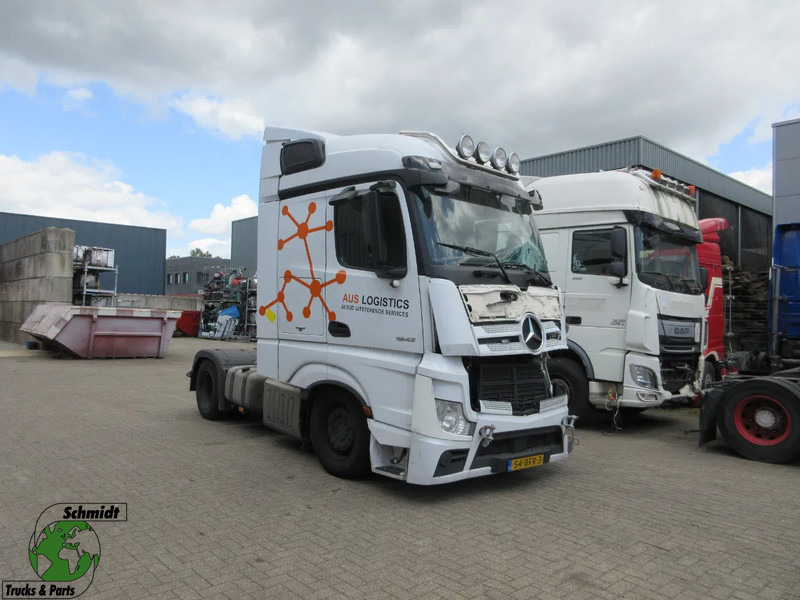 Mercedes-Benz Actros 1942 - Çekici: fotoğraf 1 Mercedes-Benz Actros 1942 - Çekici: fotoğraf 1