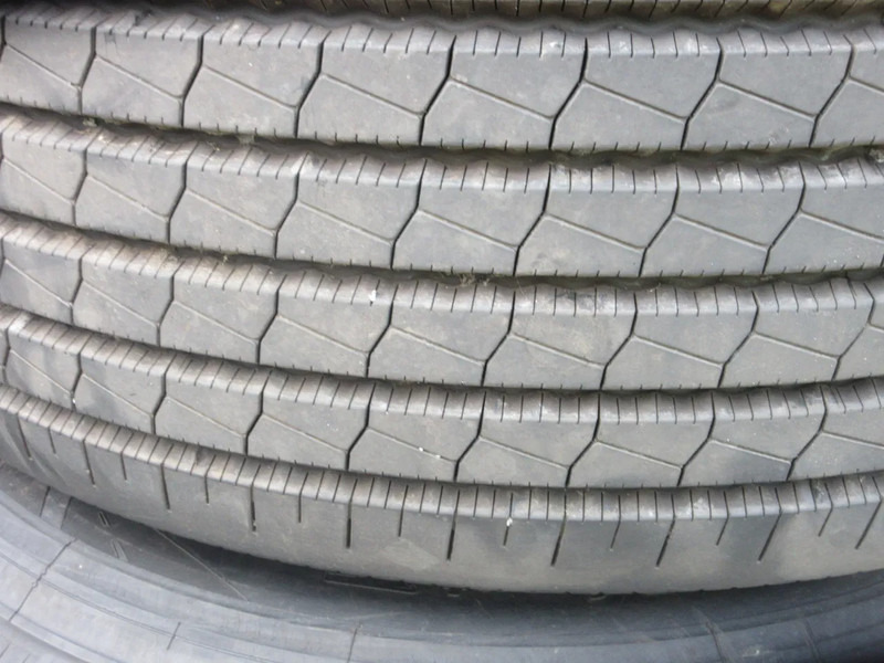 Continental 385/55 R 22.5 M+S APOLLO VOOR STAALEN WIEL MET BAND 2 X - Lastik - Kamyon: fotoğraf 3 Continental 385/55 R 22.5 M+S APOLLO VOOR STAALEN WIEL MET BAND 2 X - Lastik - Kamyon: fotoğraf 3