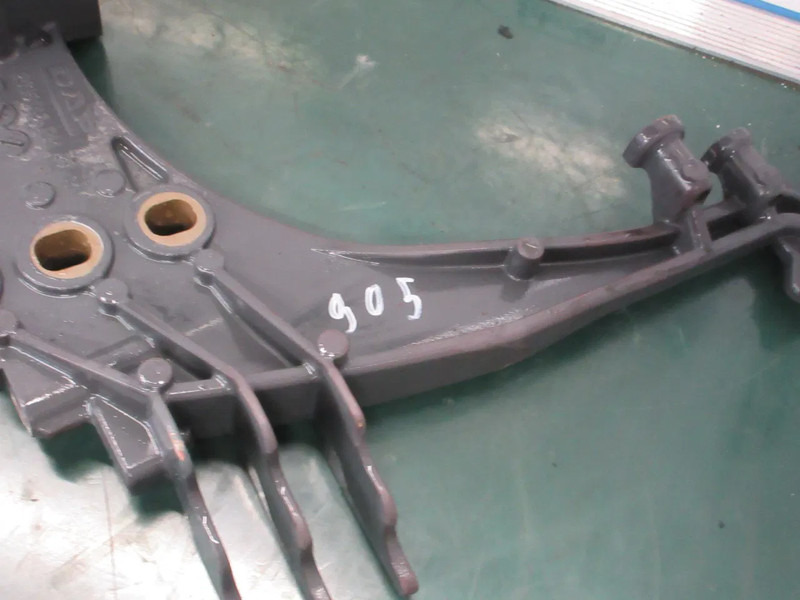 DAF 2035146 BUMPER STEUN RECHT DAF XF CF EURO 6 - Çerçeve/ Şasi - Kamyon: fotoğraf 5 DAF 2035146 BUMPER STEUN RECHT DAF XF CF EURO 6 - Çerçeve/ Şasi - Kamyon: fotoğraf 5