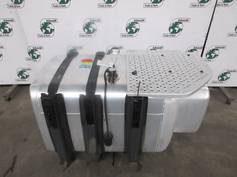 Scania 2132703 // A 1300 // B 743 // C 692 // 540 LITER SCANIA S 450 NGS MODEL 2020 - Yakıt tankı - Kamyon: fotoğraf 3 Scania 2132703 // A 1300 // B 743 // C 692 // 540 LITER SCANIA S 450 NGS MODEL 2020 - Yakıt tankı - Kamyon: fotoğraf 3