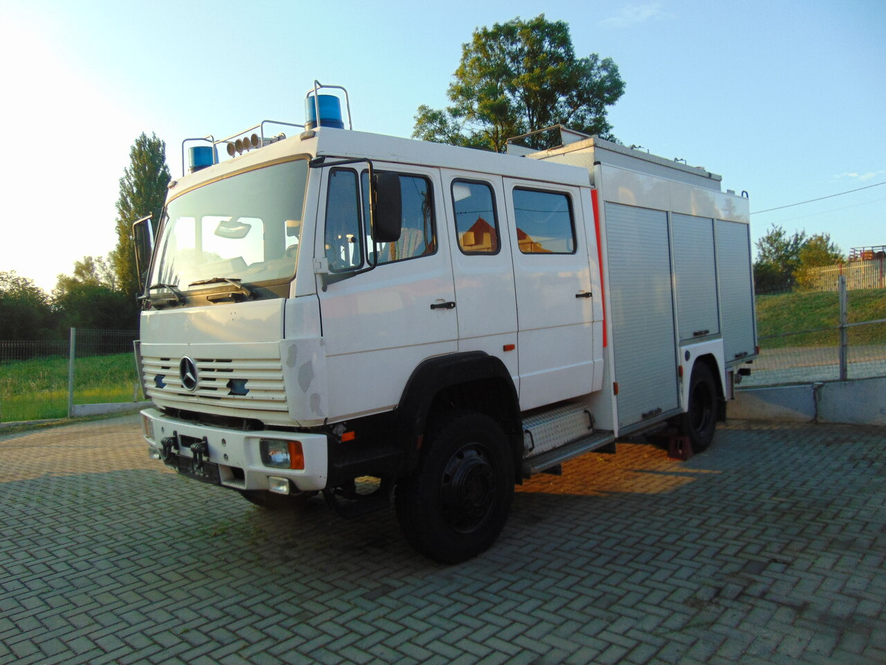 MERCEDES-BENZ 1124AF 4x4 MAGIRUS - Atık toplama taşıt/ Özel amaçlı taşıt: fotoğraf 1 MERCEDES-BENZ 1124AF 4x4 MAGIRUS - Atık toplama taşıt/ Özel amaçlı taşıt: fotoğraf 1