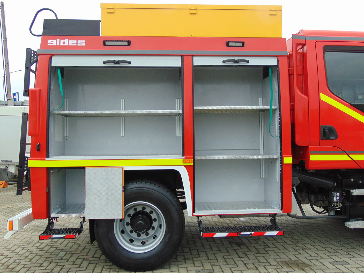 İtfaiye aracı RENAULT Midlum 270dCi SIDES TOP: fotoğraf 11