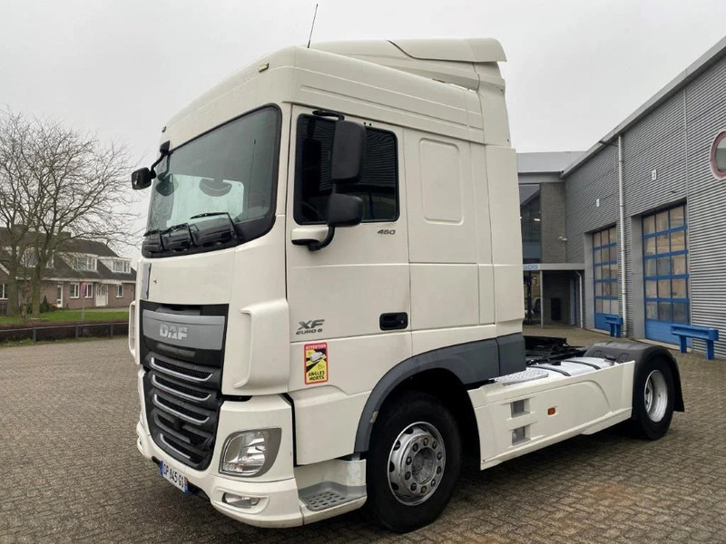 DAF XF106-460 / AUTOMATIC / DEB / PARKCOOL / AIRCO / EURO-6 / 2015 - Çekici: fotoğraf 1 DAF XF106-460 / AUTOMATIC / DEB / PARKCOOL / AIRCO / EURO-6 / 2015 - Çekici: fotoğraf 1