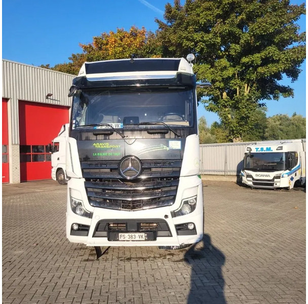 Mercedes-Benz ACTROS 1863 / ENGINE RUNNING / RETARDER / PARK-COOL /HYDRAULICS / ONLY: 268593KM / GIGA-SPACE / MIRRORCAM / AUTOMATIC / EURO-6 / - Çekici: fotoğraf 3 Mercedes-Benz ACTROS 1863 / ENGINE RUNNING / RETARDER / PARK-COOL /HYDRAULICS / ONLY: 268593KM / GIGA-SPACE / MIRRORCAM / AUTOMATIC / EURO-6 / - Çekici: fotoğraf 3