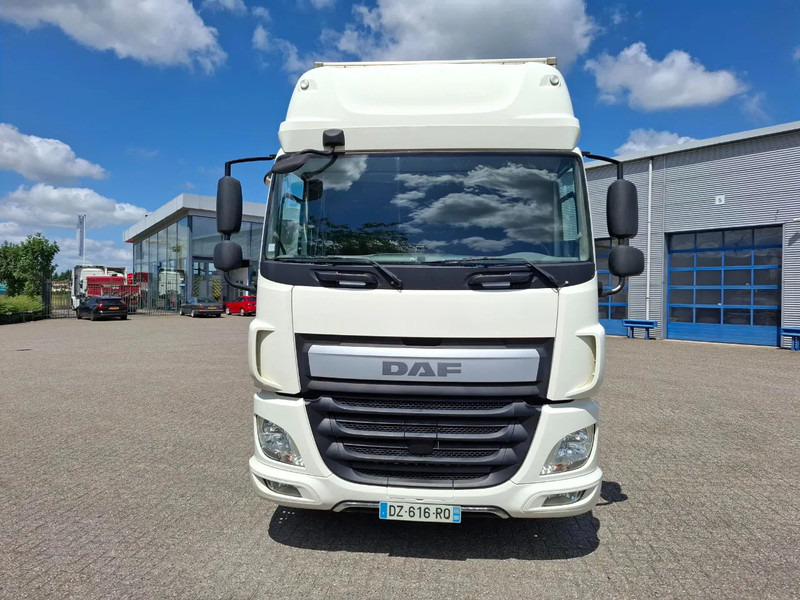 Kapalı kasa kamyon DAF CF 330 / VOLUME COMBI / THROUGH-LOADING SYSTEM / TUV:08-01-2026 / DEB / AIRCO / MANUAL / EURO-6 / 2016: fotoğraf 7