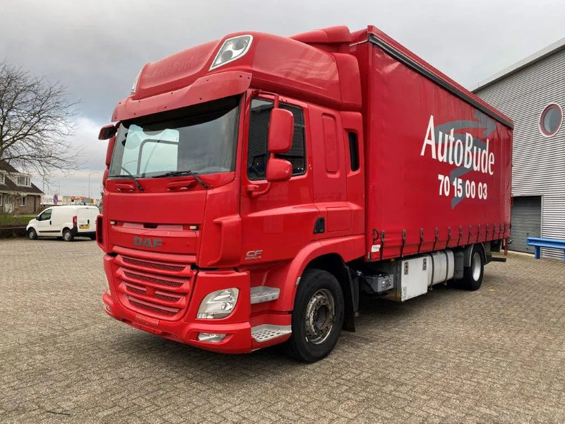 DAF CF400 / CURTAIN SAILS / BIG PLATFORM 2500 KG / DEB / NAVI / FULL-AIR / LWDS / ACC / AUTOMATIC / EURO-6 / 2015 - Kapalı kasa kamyon: fotoğraf 1 DAF CF400 / CURTAIN SAILS / BIG PLATFORM 2500 KG / DEB / NAVI / FULL-AIR / LWDS / ACC / AUTOMATIC / EURO-6 / 2015 - Kapalı kasa kamyon: fotoğraf 1