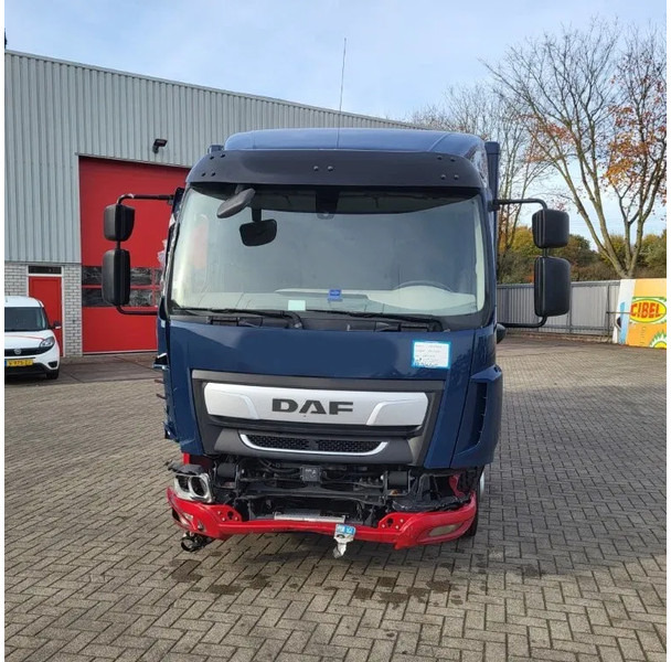 DAF LF 210 / ENGINE RUNNING / ONLY:120371 KM / PLATFORM:1000 KG / LWDS / AIRCO / AUTOMATIC / EURO-6 / 2022 - Kapalı kasa kamyon: fotoğraf 2 DAF LF 210 / ENGINE RUNNING / ONLY:120371 KM / PLATFORM:1000 KG / LWDS / AIRCO / AUTOMATIC / EURO-6 / 2022 - Kapalı kasa kamyon: fotoğraf 2