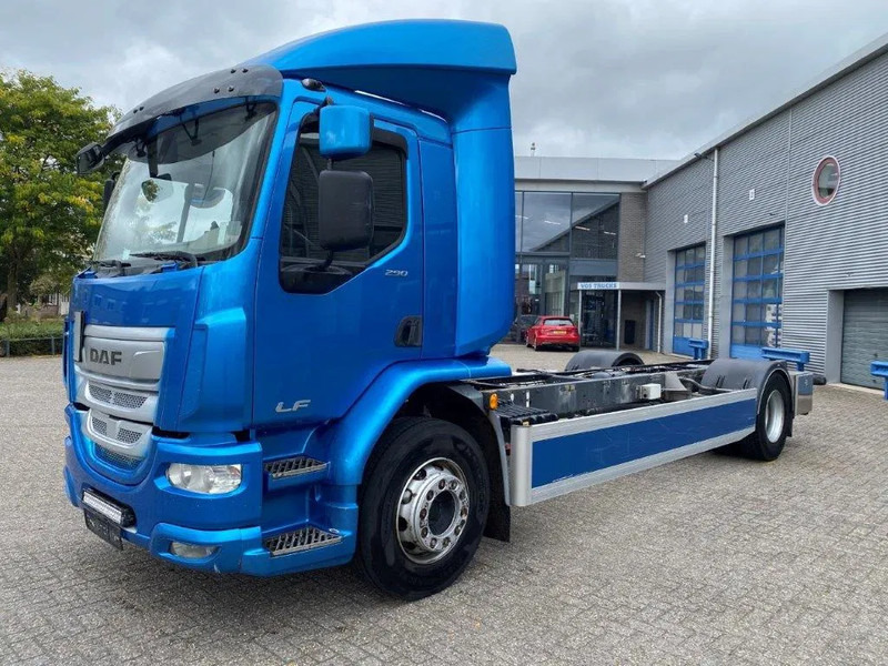 DAF LF290 / ONLY:429873KM / LWDS / GOOD TYRES / AUTOMATIC / EURO-6 / 2018 - Şasi kamyon: fotoğraf 1 DAF LF290 / ONLY:429873KM / LWDS / GOOD TYRES / AUTOMATIC / EURO-6 / 2018 - Şasi kamyon: fotoğraf 1
