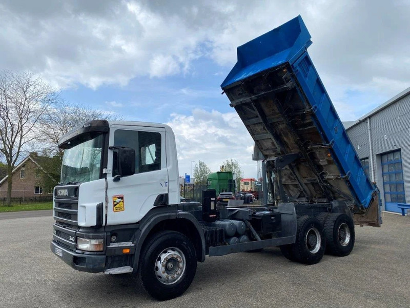 Scania 114-340 / 6X4 / 2 SIDE TIPPER / BIG AXLE / FULL-STEEL / DRUM BRAKES / MANUAL / 1999 - Damperli kamyon: fotoğraf 2 Scania 114-340 / 6X4 / 2 SIDE TIPPER / BIG AXLE / FULL-STEEL / DRUM BRAKES / MANUAL / 1999 - Damperli kamyon: fotoğraf 2