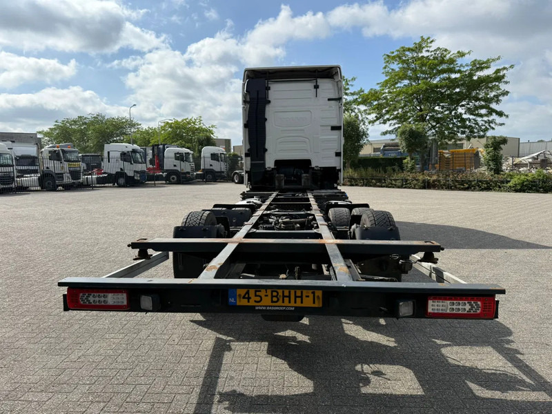 Volvo FH4-420 / NL TRUCK / DOUBLE TANK / PARKCOOL / BDF / VEB? / LWDS / FRIDGE / FULL-AIR / LIFT AXLE / AUTOMATIC / EURO-6 / 2016 - Konteynır taşıyıcı/ Yedek karoser kamyon: fotoğraf 4 Volvo FH4-420 / NL TRUCK / DOUBLE TANK / PARKCOOL / BDF / VEB? / LWDS / FRIDGE / FULL-AIR / LIFT AXLE / AUTOMATIC / EURO-6 / 2016 - Konteynır taşıyıcı/ Yedek karoser kamyon: fotoğraf 4