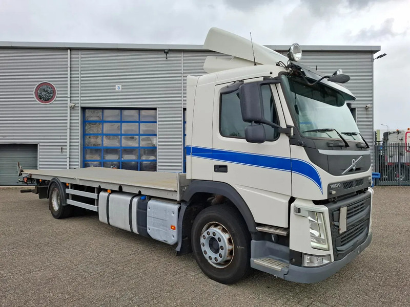Volvo FM11-330 / ONLY:376356 KM / NAVI / FULL-AIR / LWDS / AIRCO / AUTOMATIC / EURO-6 / 2016 - Şasi kamyon: fotoğraf 2 Volvo FM11-330 / ONLY:376356 KM / NAVI / FULL-AIR / LWDS / AIRCO / AUTOMATIC / EURO-6 / 2016 - Şasi kamyon: fotoğraf 2
