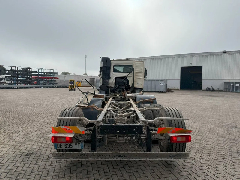 Volvo FMX 450 / ENGINE RUNNING / 8X4 / VEB / ONLY:260642 KM / PTO / LIFT+LENKACHSE / ALCOA / AUTOMATIC / EURO-6 / 2014 - Şasi kamyon: fotoğraf 4 Volvo FMX 450 / ENGINE RUNNING / 8X4 / VEB / ONLY:260642 KM / PTO / LIFT+LENKACHSE / ALCOA / AUTOMATIC / EURO-6 / 2014 - Şasi kamyon: fotoğraf 4