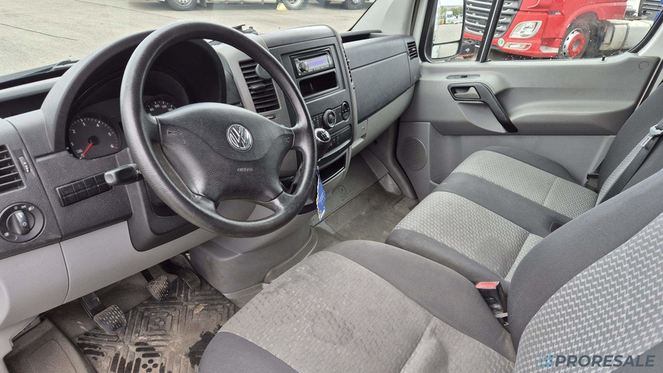 VOLKSWAGEN CRAFTER 2,0 TDi 100 kW skříňový - Kapalı kasa kamyonet: fotoğraf 5 VOLKSWAGEN CRAFTER 2,0 TDi 100 kW skříňový - Kapalı kasa kamyonet: fotoğraf 5