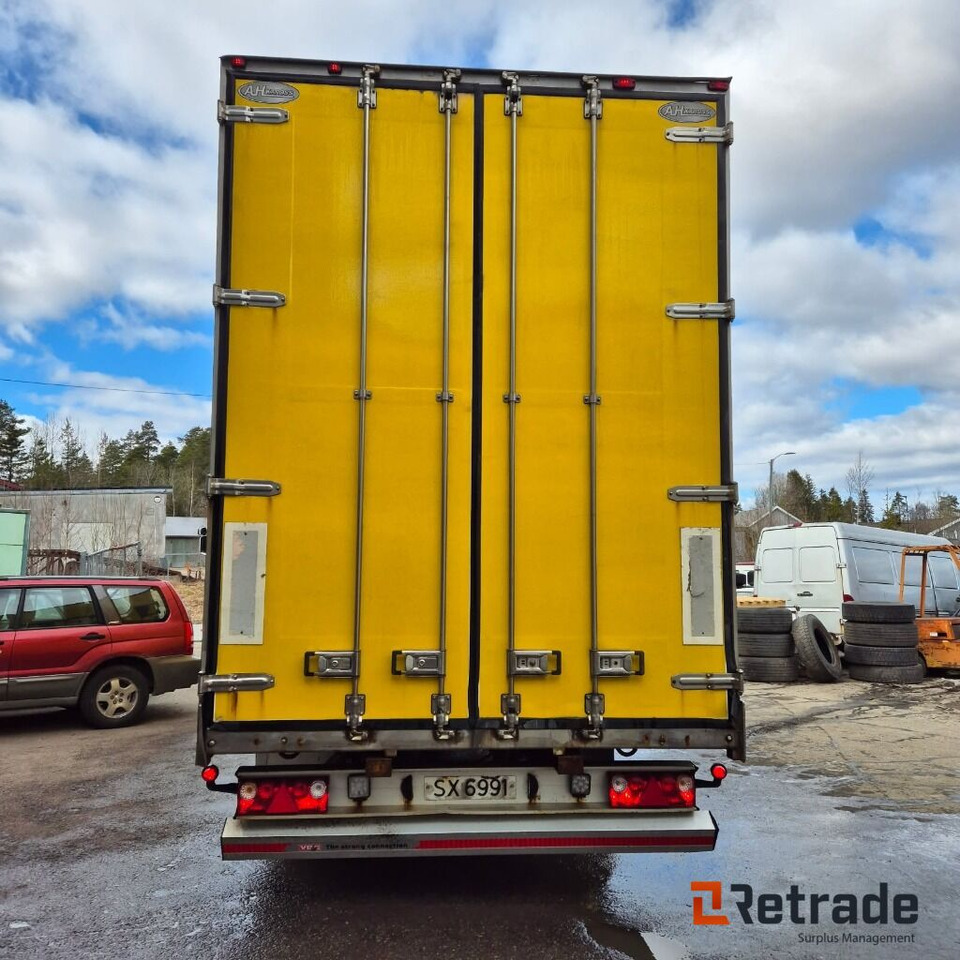 CONTAINERHENGER HFR MED SKAP - Konteynır taşıyıcı/ Yedek karoser römork, Kapalı kasa: fotoğraf 2 CONTAINERHENGER HFR MED SKAP - Konteynır taşıyıcı/ Yedek karoser römork, Kapalı kasa: fotoğraf 2