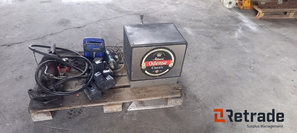 Fadøl Anlæg + El dele + Hydr. hammer - Hidrolik kırıcı: fotoğraf 1 Fadøl Anlæg + El dele + Hydr. hammer - Hidrolik kırıcı: fotoğraf 1