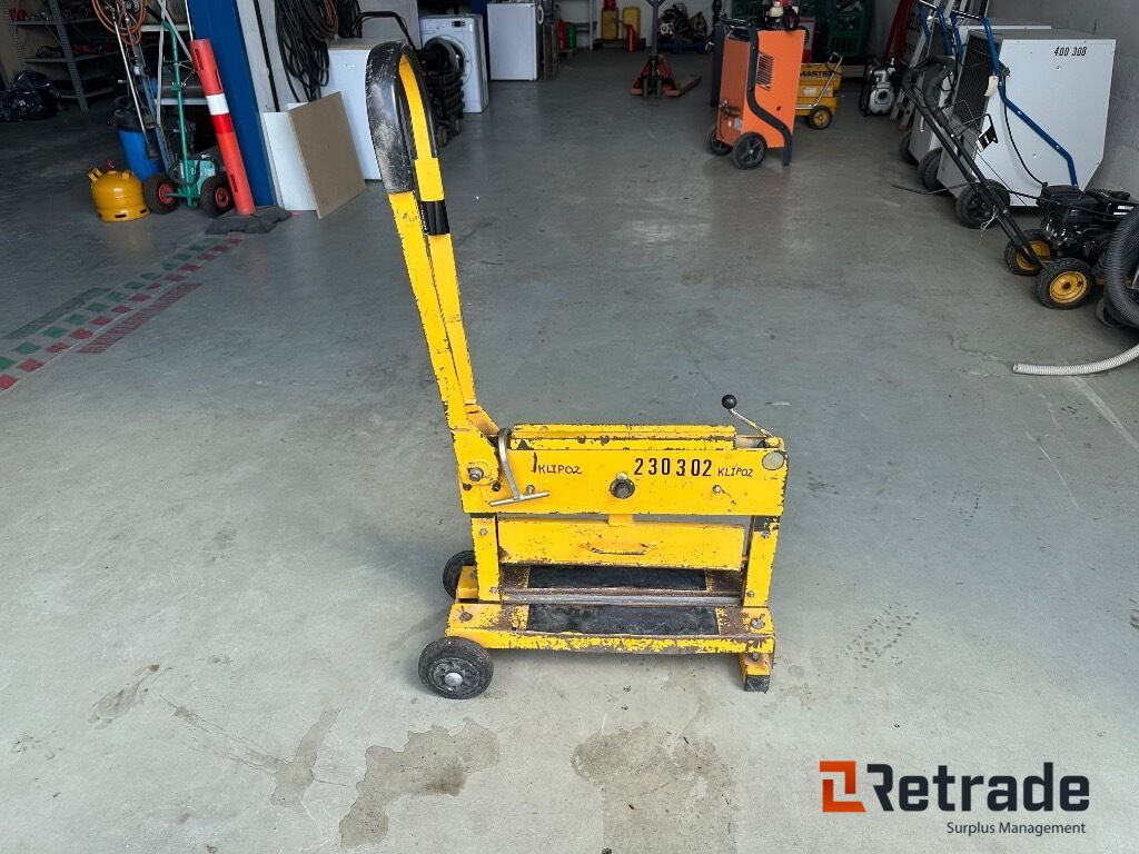 Fliseklipper - İnşaat ekipmanı: fotoğraf 1 Fliseklipper - İnşaat ekipmanı: fotoğraf 1