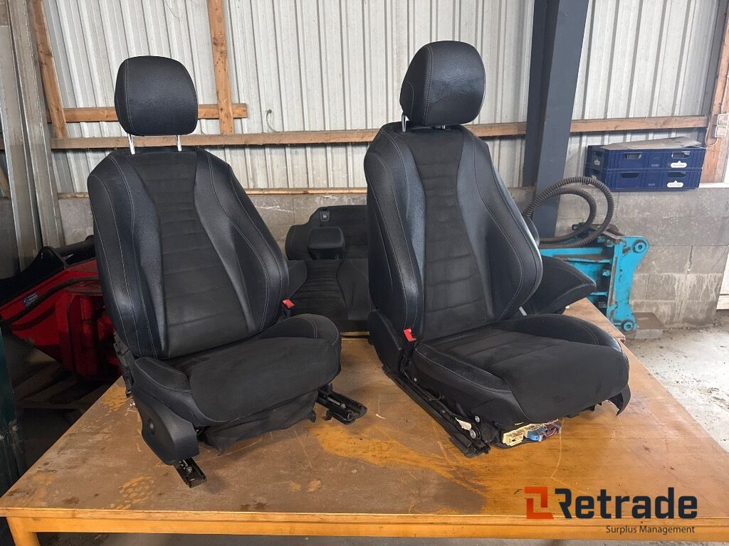 Mercedes Benz Dellæder - Binek araba: fotoğraf 2 Mercedes Benz Dellæder - Binek araba: fotoğraf 2