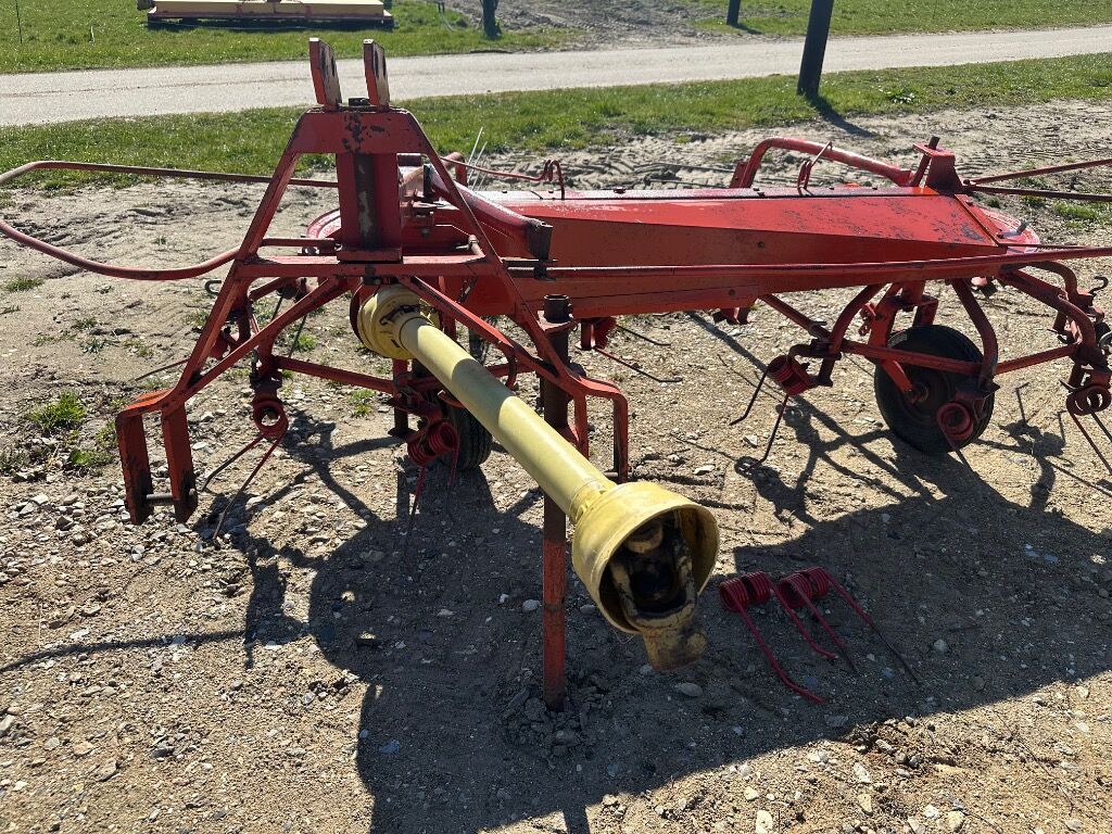 Scan Farm SR320 Hø - Rive - Bahçe makinesi: fotoğraf 2 Scan Farm SR320 Hø - Rive - Bahçe makinesi: fotoğraf 2
