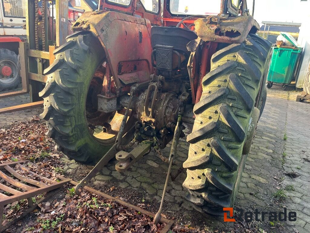 Traktor Massey Ferguson 175 Traktor - Traktör: fotoğraf 5 Traktor Massey Ferguson 175 Traktor - Traktör: fotoğraf 5