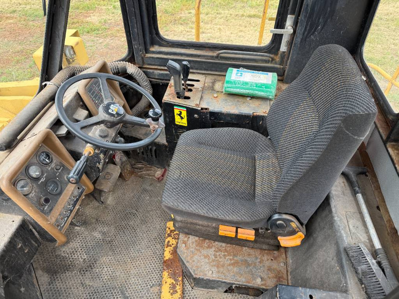 Tekerlekli yükleyici Cat 988B - Dutch Machine / Top Condition / Spare Tyres: fotoğraf 9
