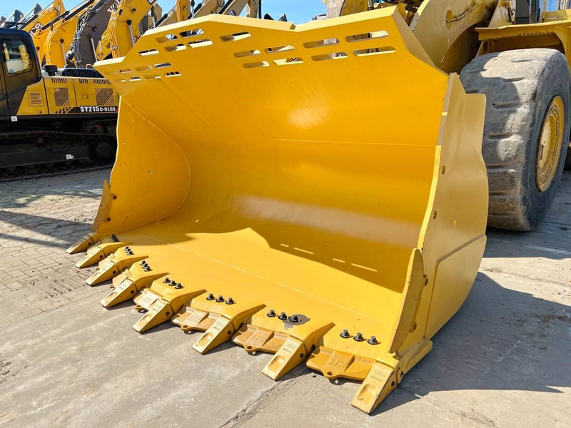 Cat 988K Bucket - New / Unused - Kova - İş makinaları: fotoğraf 1 Cat 988K Bucket - New / Unused - Kova - İş makinaları: fotoğraf 1