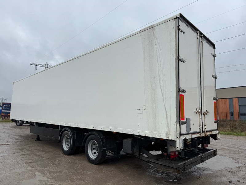 Fruehauf ONCRK 32-220 A - Taillift / Forced Steering - Kapalı karoser dorse: fotoğraf 2 Fruehauf ONCRK 32-220 A - Taillift / Forced Steering - Kapalı karoser dorse: fotoğraf 2