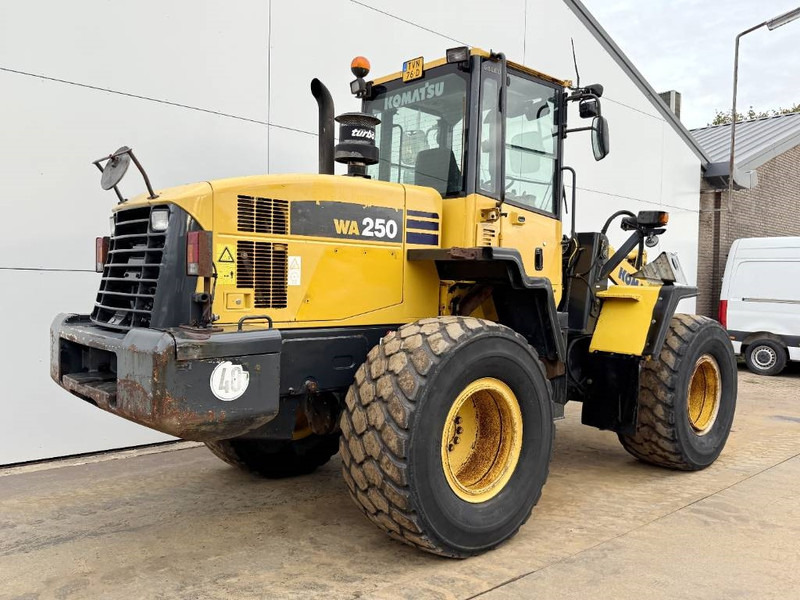 Komatsu WA250-5 - Dutch Machine / 3rd Function - Tekerlekli yükleyici: fotoğraf 5 Komatsu WA250-5 - Dutch Machine / 3rd Function - Tekerlekli yükleyici: fotoğraf 5
