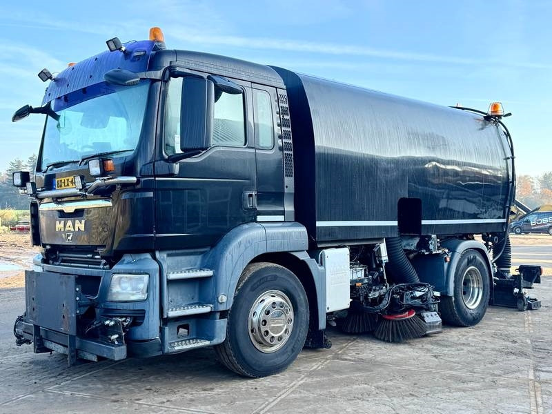 MAN MAN TGS18.320 - Dutch Sweeper Truck / Kehrwagen - Yol süpürme aracı: fotoğraf 1 MAN MAN TGS18.320 - Dutch Sweeper Truck / Kehrwagen - Yol süpürme aracı: fotoğraf 1