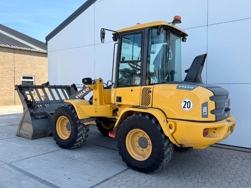 Volvo L30G - German Machine / 3rd Function - Tekerlekli yükleyici: fotoğraf 3 Volvo L30G - German Machine / 3rd Function - Tekerlekli yükleyici: fotoğraf 3