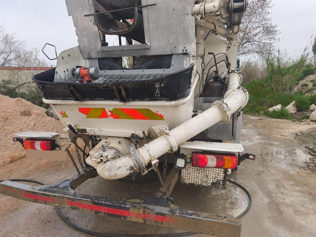 Mercedes Actros 3243 - Pompalı mikser: fotoğraf 5 Mercedes Actros 3243 - Pompalı mikser: fotoğraf 5