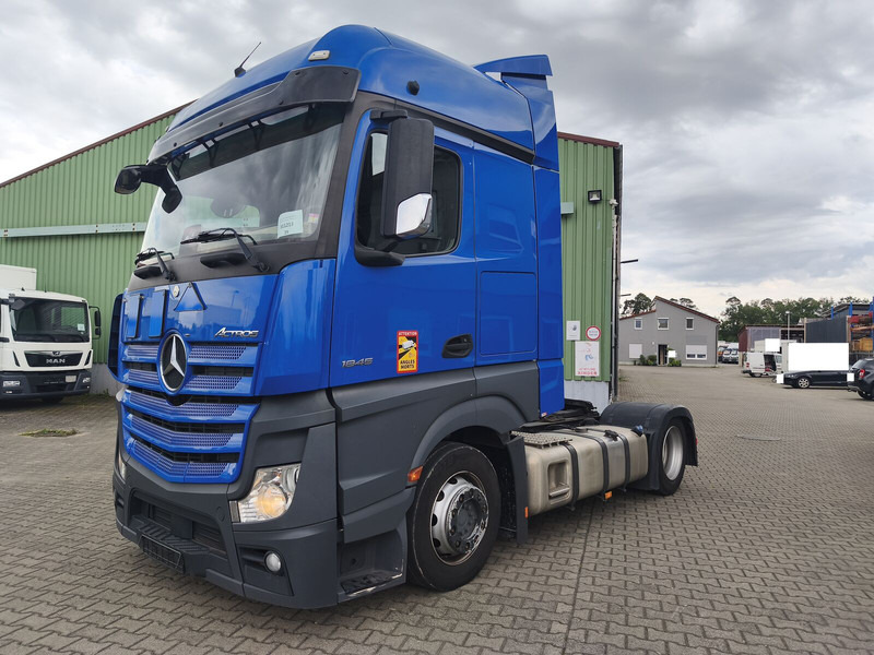 Mercedes-Benz Actros 1845 - Çekici: fotoğraf 1 Mercedes-Benz Actros 1845 - Çekici: fotoğraf 1