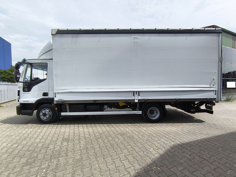 Iveco Eurocargo 75-210 Plane 3-Sitzer 4x2 Euro 6 LBW (20) - Tenteli kamyon: fotoğraf 5 Iveco Eurocargo 75-210 Plane 3-Sitzer 4x2 Euro 6 LBW (20) - Tenteli kamyon: fotoğraf 5