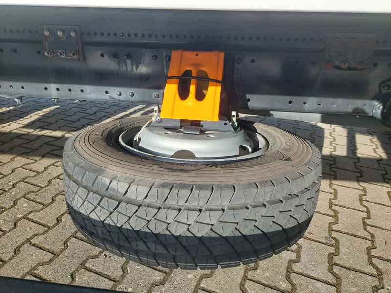 Kapalı kasa kamyon MAN TGL 8.190 L gFH Koffer LBW AHK (25) TÜV NEU: fotoğraf 16
