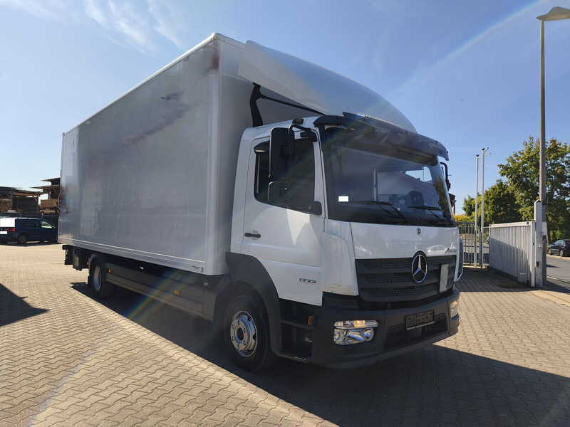 Mercedes-Benz Atego 1223 - Kapalı kasa kamyon: fotoğraf 2 Mercedes-Benz Atego 1223 - Kapalı kasa kamyon: fotoğraf 2