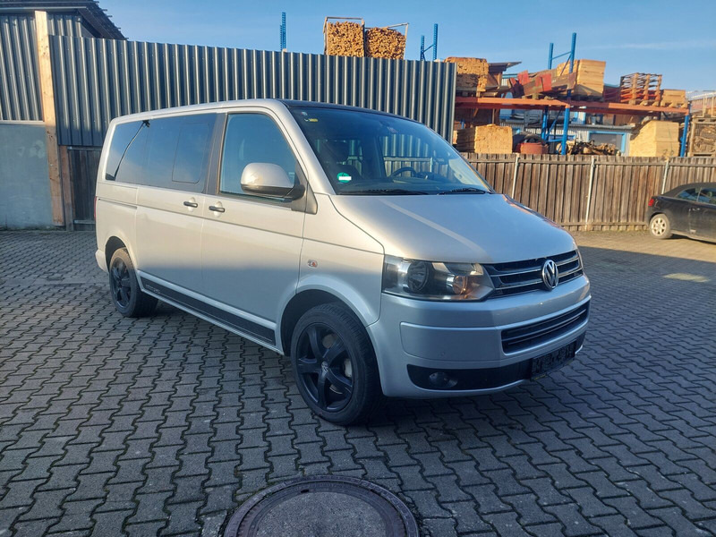 Volkswagen Transporter Multivan AHK Doppelklima Tisch Leder 7-Sitzer - Minibüs, Minivan: fotoğraf 2 Volkswagen Transporter Multivan AHK Doppelklima Tisch Leder 7-Sitzer - Minibüs, Minivan: fotoğraf 2