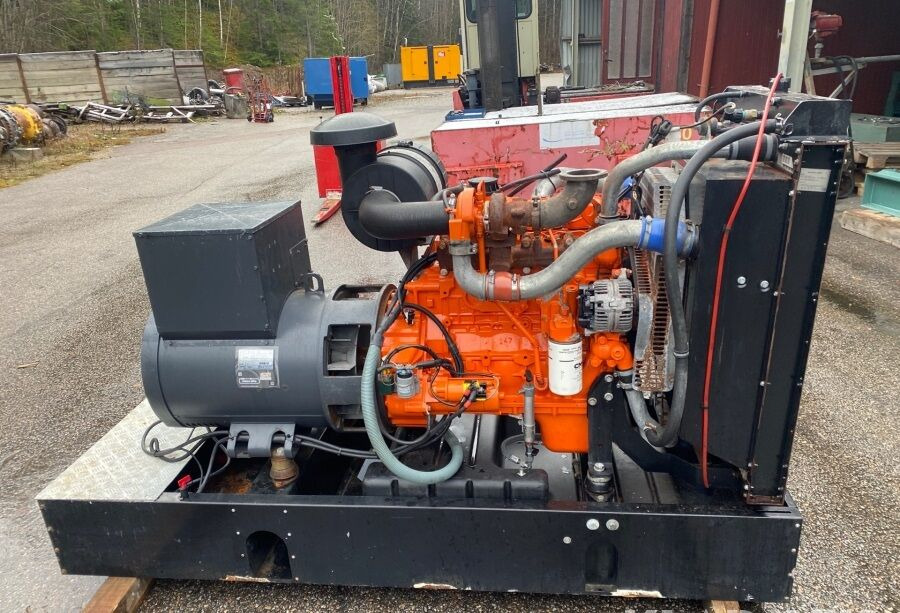 Diversen ECP34 2S4 - Iveco Engine,126kVA,New oils, filters, Mecc Alte ECP34 2S4 - Elektrikli jeneratör: fotoğraf 3 Diversen ECP34 2S4 - Iveco Engine,126kVA,New oils, filters, Mecc Alte ECP34 2S4 - Elektrikli jeneratör: fotoğraf 3