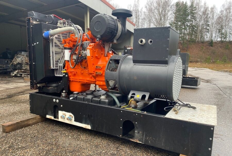 Diversen ECP34 2S4 - Iveco Engine,126kVA,New oils, filters, Mecc Alte ECP34 2S4 - Elektrikli jeneratör: fotoğraf 1 Diversen ECP34 2S4 - Iveco Engine,126kVA,New oils, filters, Mecc Alte ECP34 2S4 - Elektrikli jeneratör: fotoğraf 1