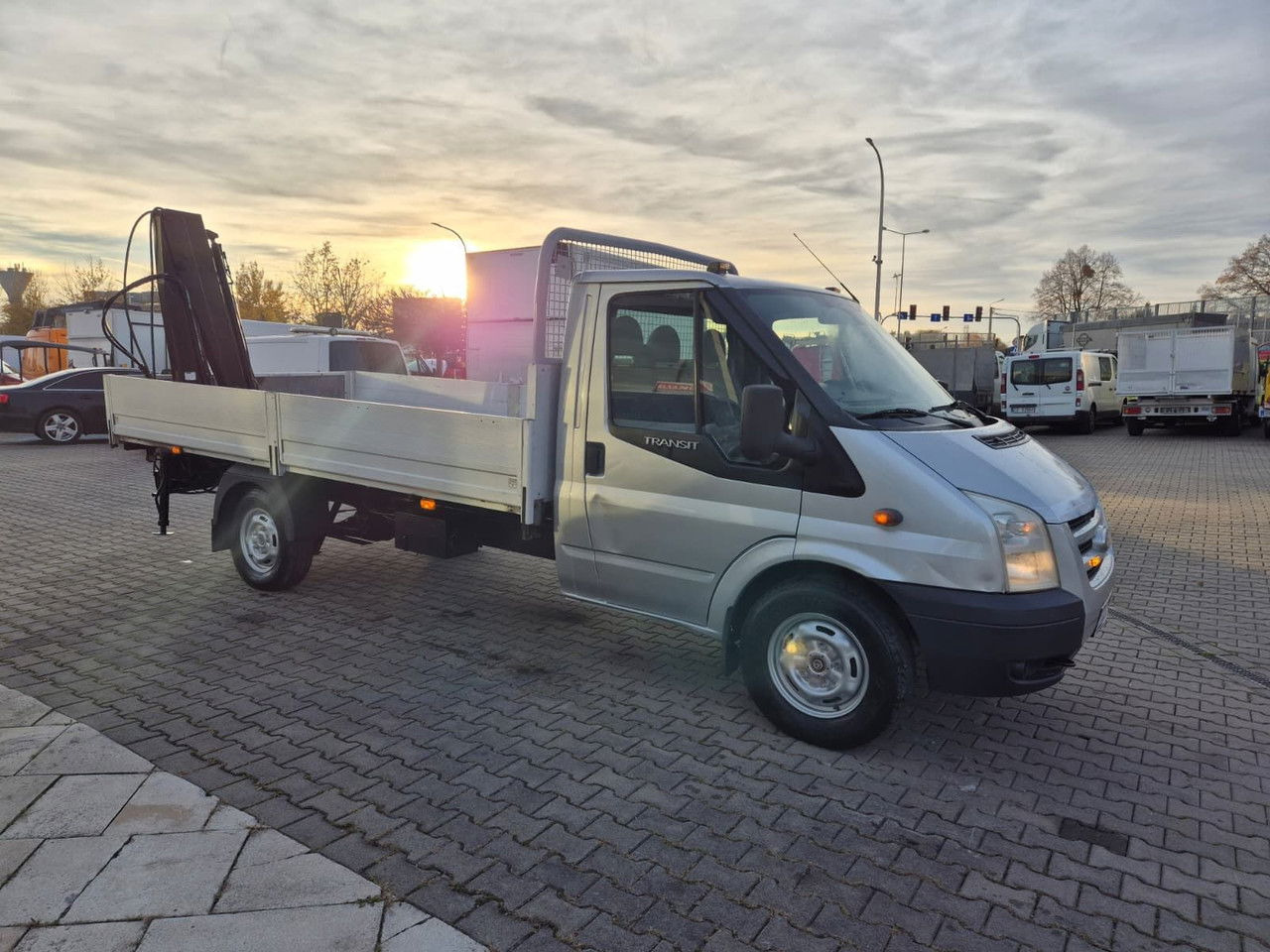 Ford Transit 350 2.4 TDCi / Very Strong Hiab / 1 Owner / Serviced - Açık kasa kamyonet: fotoğraf 5 Ford Transit 350 2.4 TDCi / Very Strong Hiab / 1 Owner / Serviced - Açık kasa kamyonet: fotoğraf 5