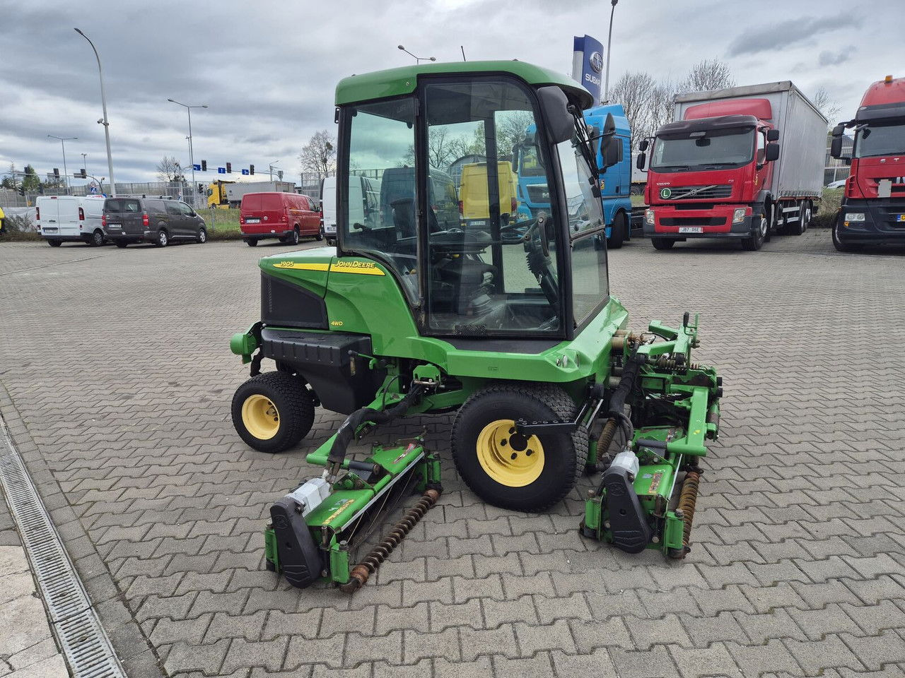 JOHN DEERE 1905 4WD / 2010 / Serviced / Cabin - Çim biçme makinesi: fotoğraf 5 JOHN DEERE 1905 4WD / 2010 / Serviced / Cabin - Çim biçme makinesi: fotoğraf 5