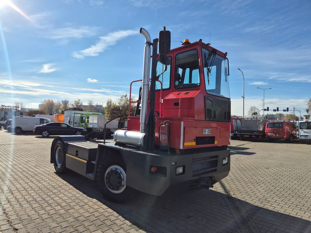 Kalmar TR618i / 1 Owner / LOW KM / Works Great / NEW Tire S - Terminal çekiciler: fotoğraf 5 Kalmar TR618i / 1 Owner / LOW KM / Works Great / NEW Tire S - Terminal çekiciler: fotoğraf 5