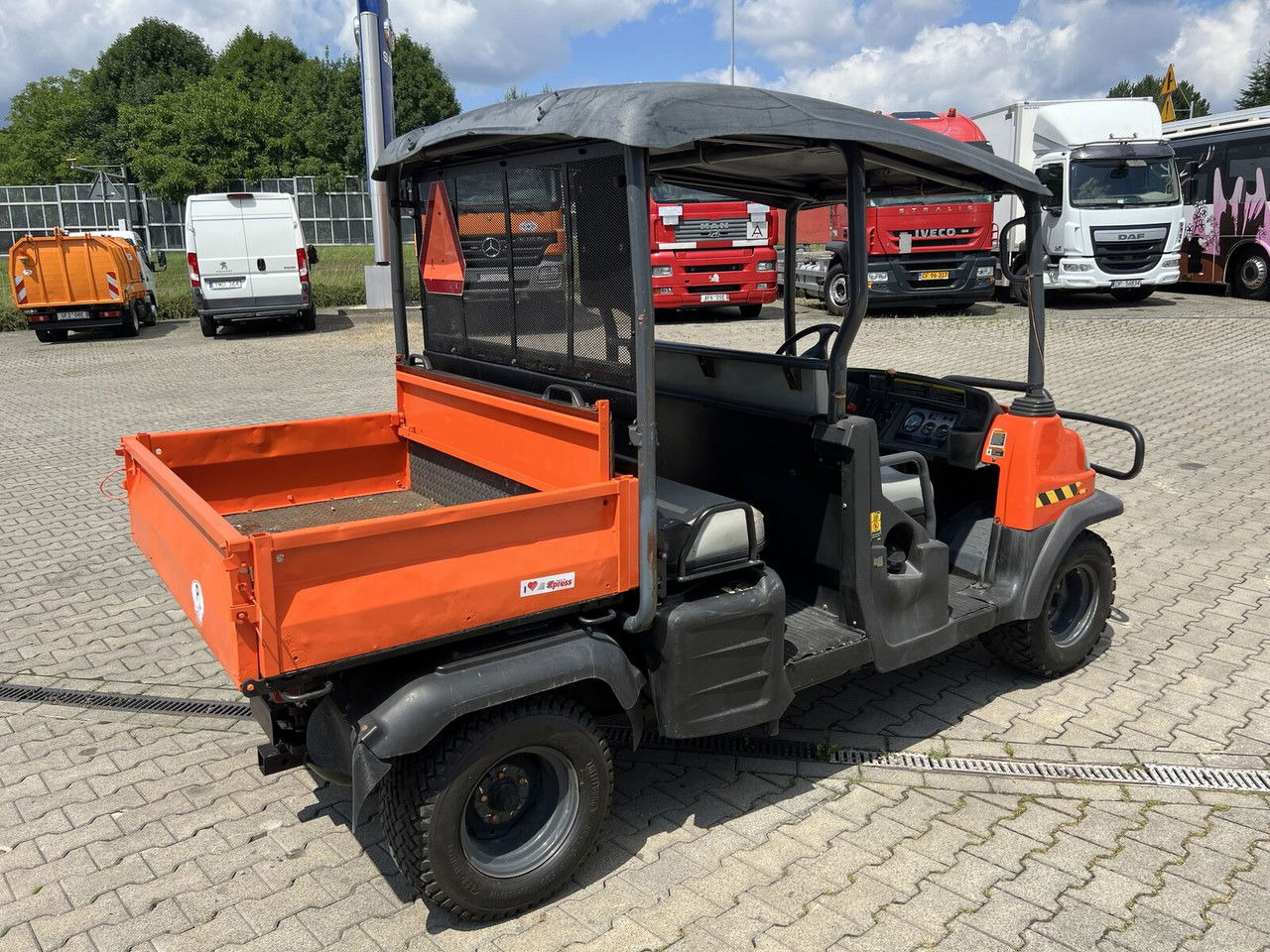 Kubota RTV 1140 / Double cabin + tipper/ 4X4 / Chepper P RTV 1140 / Double cabin + tipper/ 4X4 / Chepper Price - ATV: fotoğraf 4 Kubota RTV 1140 / Double cabin + tipper/ 4X4 / Chepper P RTV 1140 / Double cabin + tipper/ 4X4 / Chepper Price - ATV: fotoğraf 4